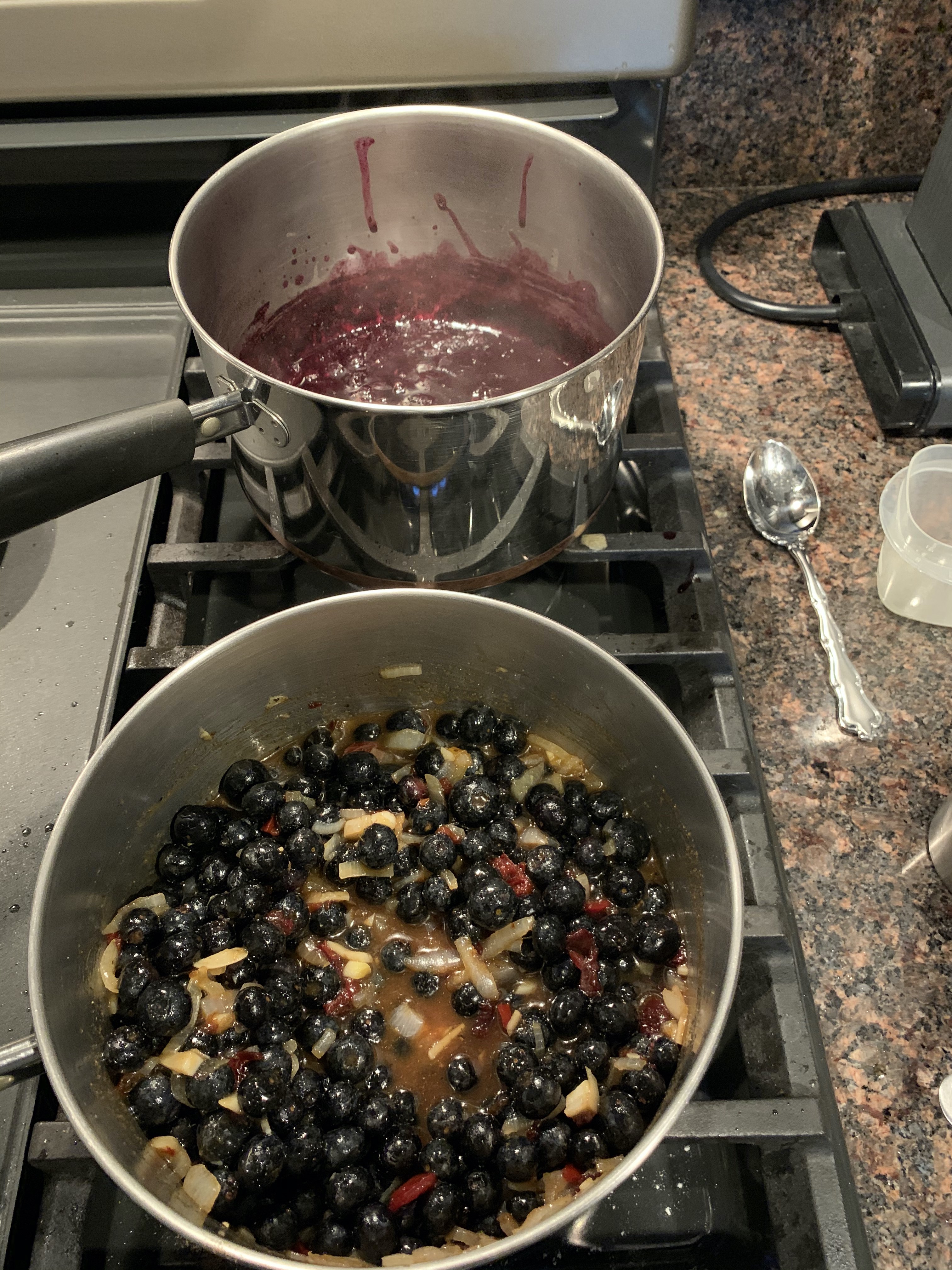 Sauces cooking